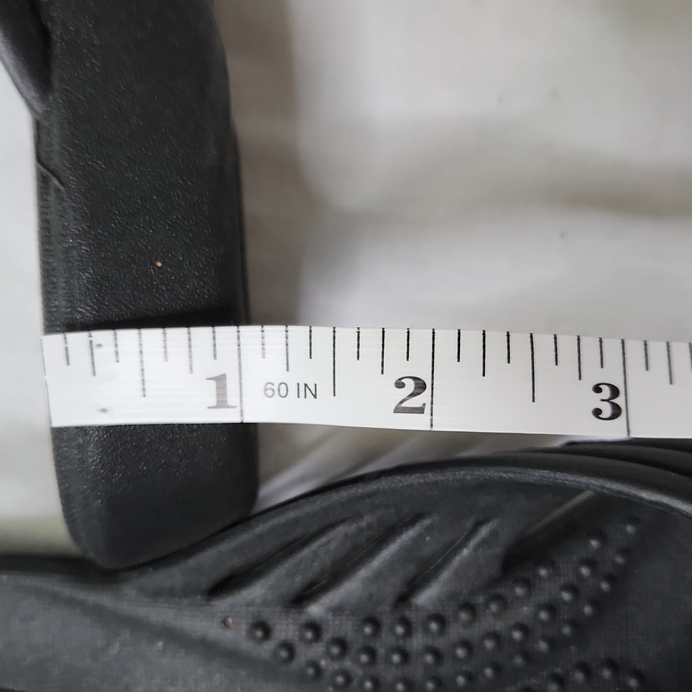 Okabashi Black Woven Slip-On Sandals - Picture 9 of 9